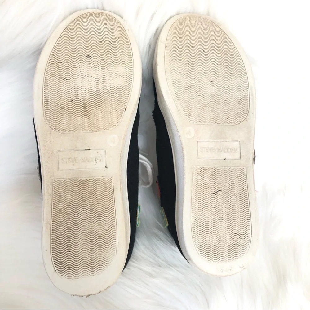 Steve Madden Girl’s Emoji Patch SideZipper High Top Sneakers Shoes, 4